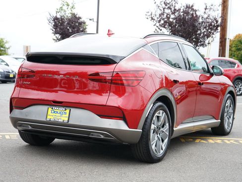 Used 2024 Genesis GV60 RWD image 5