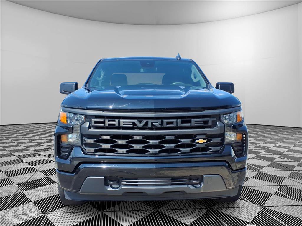 Used 2023 Chevrolet Silverado 1500 Custom AWD/4WD image 2