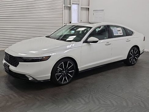 New 2026 Honda Accord Touring image 4