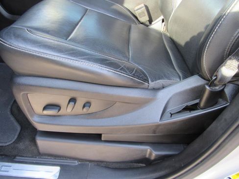 Used 2018 GMC Yukon SLT w/ Open Road Package image 16