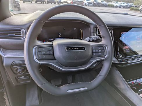 Used 2024 Jeep Wagoneer Series III AWD/4WD image 13