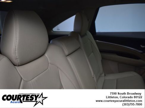 Used 2020 Acura MDX SH-AWD image 26