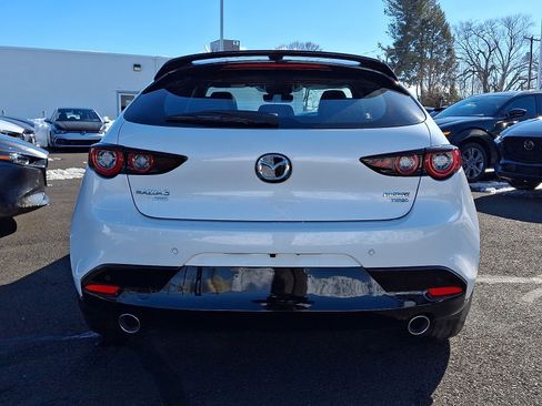 New 2026 MAZDA MAZDA3 Hatchback w/Premium Plus Pkg image 6