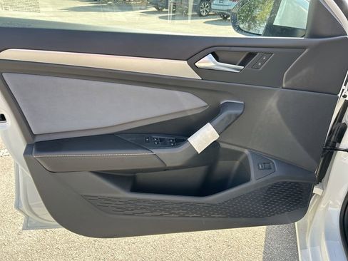 New 2026 Volkswagen Jetta SE image 17