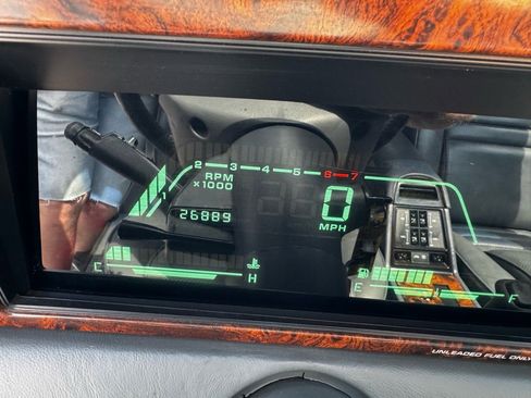 Used 1989 Chrysler LeBaron Premium image 31