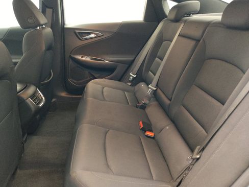 Used 2025 Chevrolet Malibu LT FWD image 18