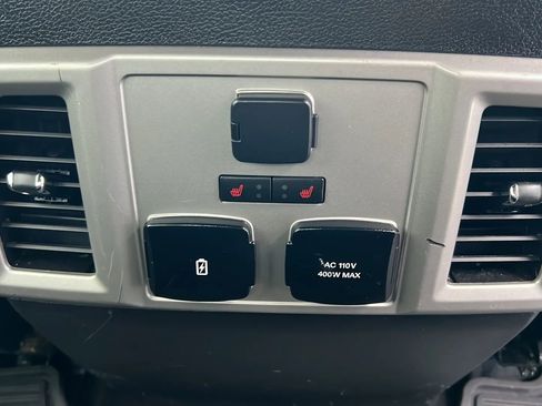 Used 2018 Ford F150 Lariat w/ Equipment Group 502A Luxury image 8