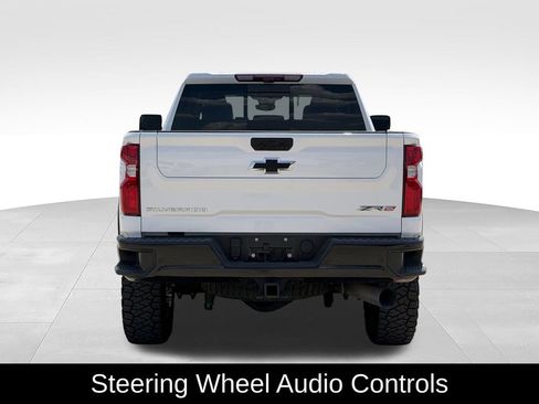 Used 2024 Chevrolet Silverado 2500 ZR2 w/ Technology Package AWD/4WD image 8