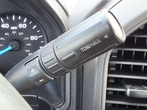 Used 2019 Ford F250 XL w/ Power Equipment Group RWD image 20