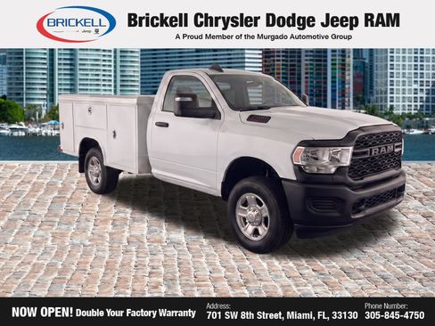 Used 2021 RAM 2500 Tradesman w/ Chrome Appearance Group RWD image 2