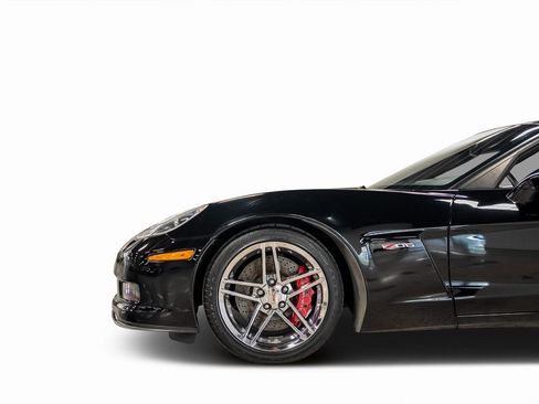 Used 2007 Chevrolet Corvette Z06 w/ Preferred Equipment Group image 11