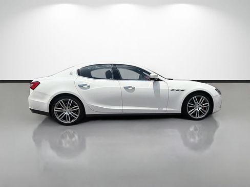 Used 2016 Maserati Ghibli S Q4 AWD/4WD image 2