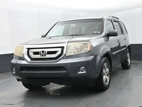 Used 2011 Honda Pilot EX image 1