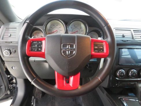 Used 2013 Dodge Challenger SXT RWD image 14