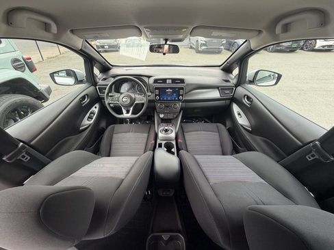 Used 2025 Nissan Leaf S FWD image 21