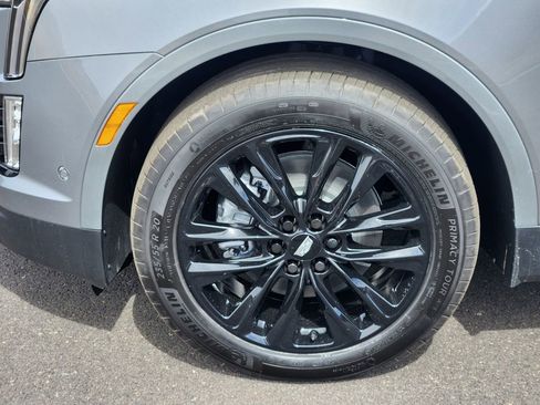 New 2025 Cadillac XT5 Premium Luxury w/ LPO, ONYX Package image 5