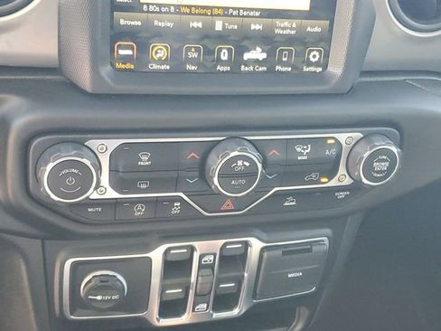 Used 2021 Jeep Gladiator Sport AWD/4WD image 18