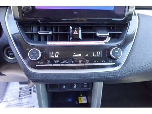 Certified 2023 Toyota Corolla Cross XLE FWD image 21