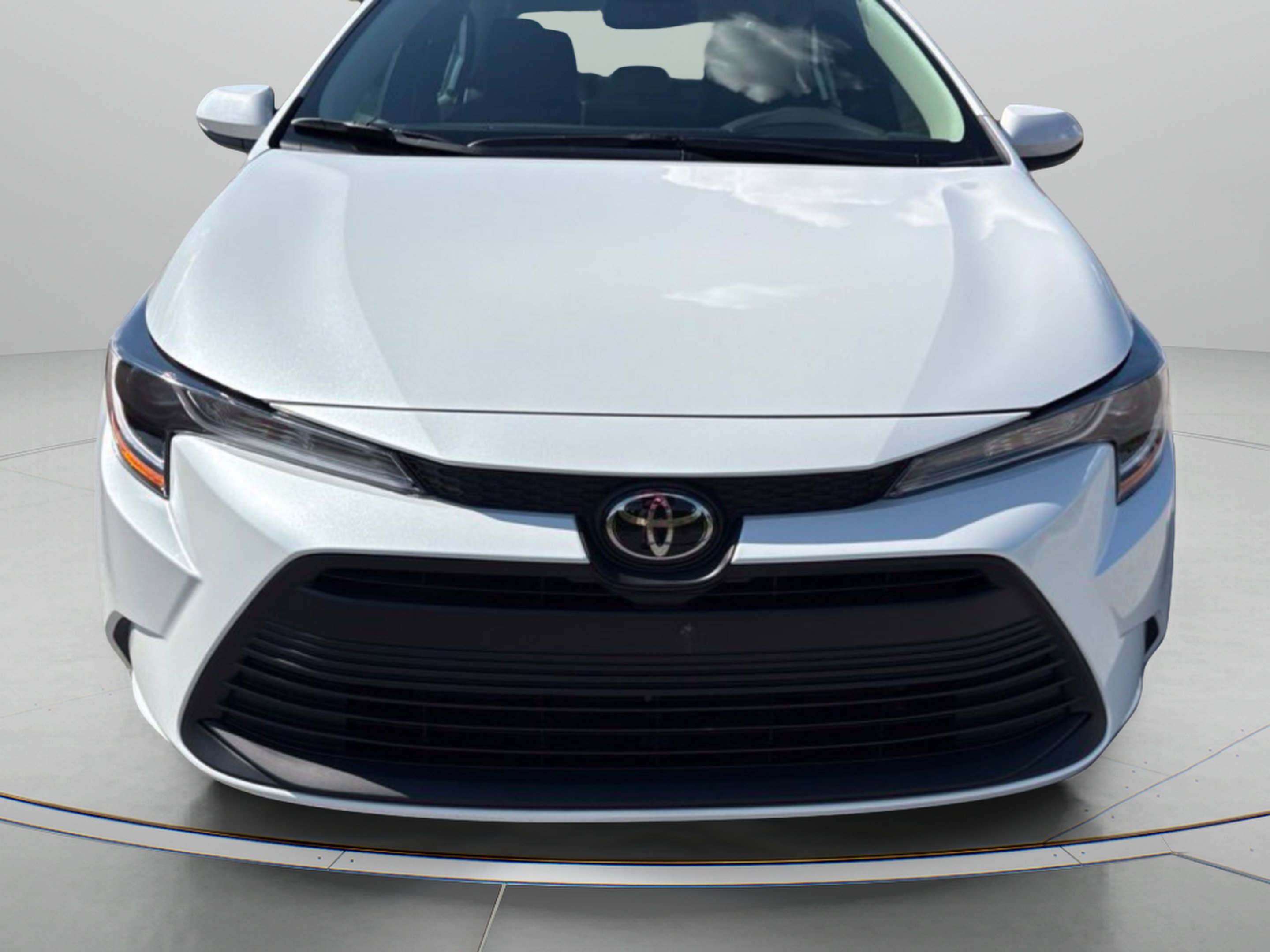 New 2027 Toyota Corolla LE FWD image 2
