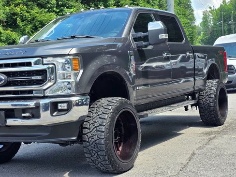 Used 2020 Ford F250 Lariat w/ Lariat Ultimate Package AWD/4WD image 3