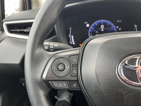 Used 2026 Toyota Corolla LE FWD image 12