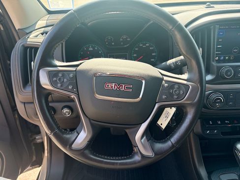 Used 2022 GMC Canyon AT4 w/ Driver Alert Package AWD/4WD image 10