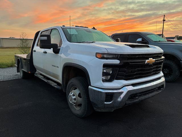 Used 2024 Chevrolet Silverado 3500 W/T w/ WT Convenience Package AWD/4WD image 2