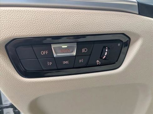 Certified 2025 BMW i4 xDrive40i w/ Premium Package image 11