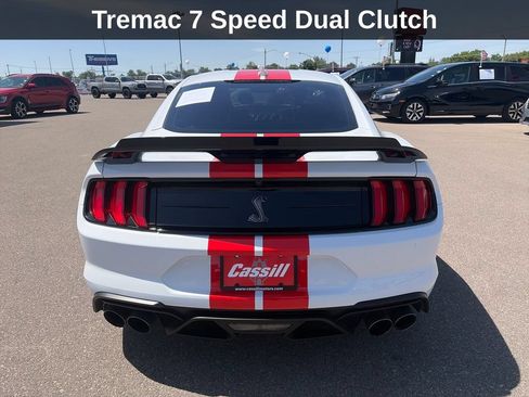 Used 2022 Ford Mustang Shelby GT500 w/ Technology Package RWD image 4