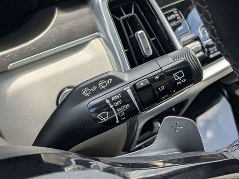 Used 2023 Kia Sorento SX Prestige w/ Panoramic Sunroof Package AWD/4WD image 27