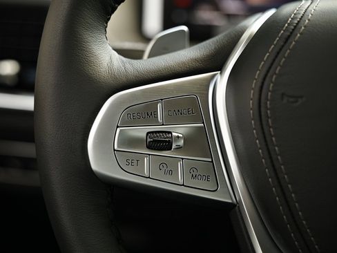 New 2026 BMW X7 xDrive40i w/ Premium Package image 34