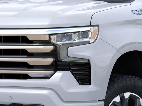 New 2026 Chevrolet Silverado 1500 High Country w/ Technology Package AWD/4WD image 10
