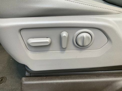 Used 2022 GMC Sierra 1500 SLT w/ SLT Premium Plus Package image 6