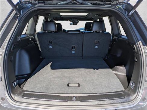 Used 2024 Jeep Grand Cherokee Limited image 6