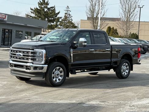 Used 2025 Ford F250 Lariat w/ Chrome Package image 7