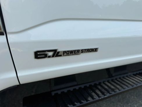 Used 2025 Ford F250 XLT AWD/4WD image 26