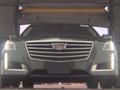 Used 2018 Cadillac CTS Premium Luxury image 3