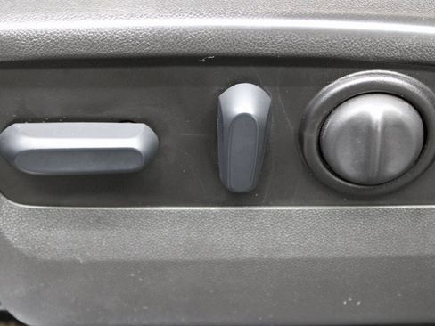 Used 2022 Chevrolet Silverado 1500 RST image 11