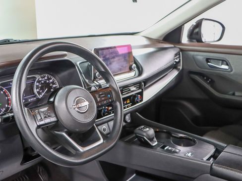 Used 2023 Nissan Rogue SV FWD image 22