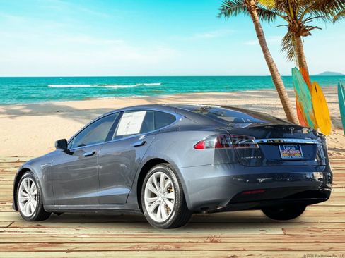 Used 2016 Tesla Model S 90D image 3