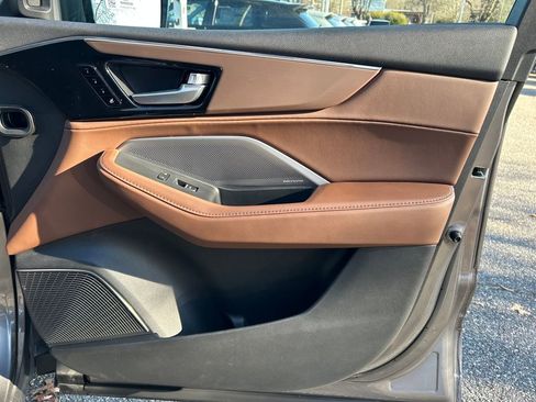 New 2026 Acura MDX SH-AWD image 25