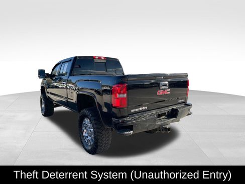 Used 2015 GMC Sierra 2500 Denali w/ Duramax Plus Package image 8