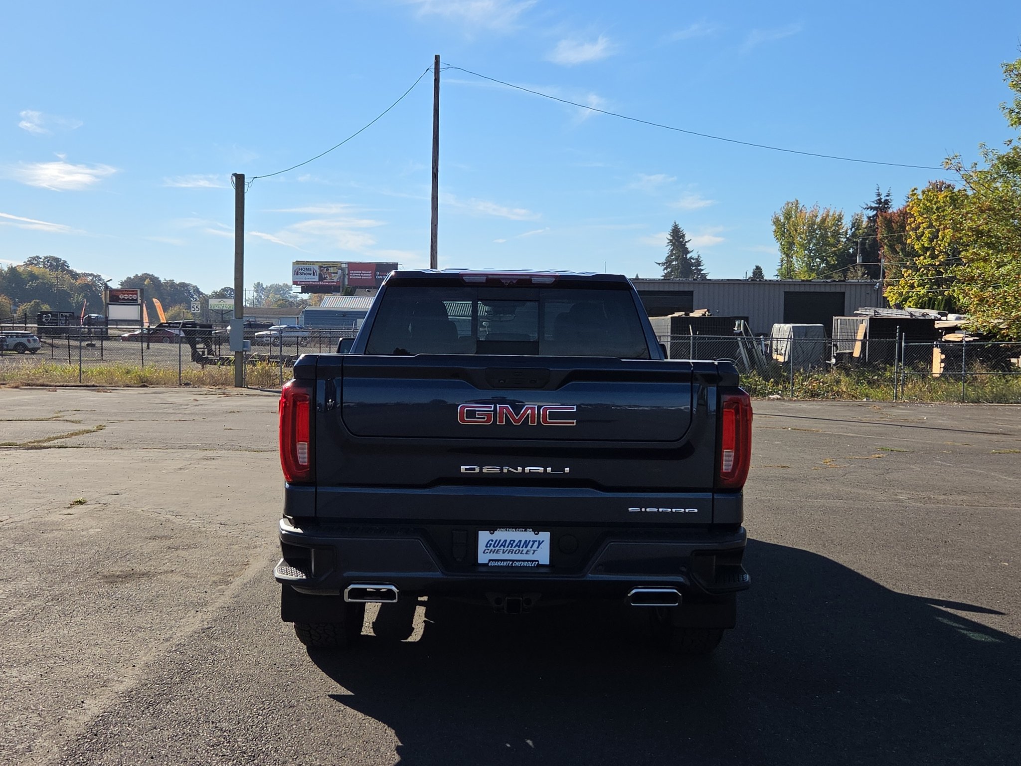 Used 2022 GMC Sierra 1500 Denali w/ Technology Package AWD/4WD image 32