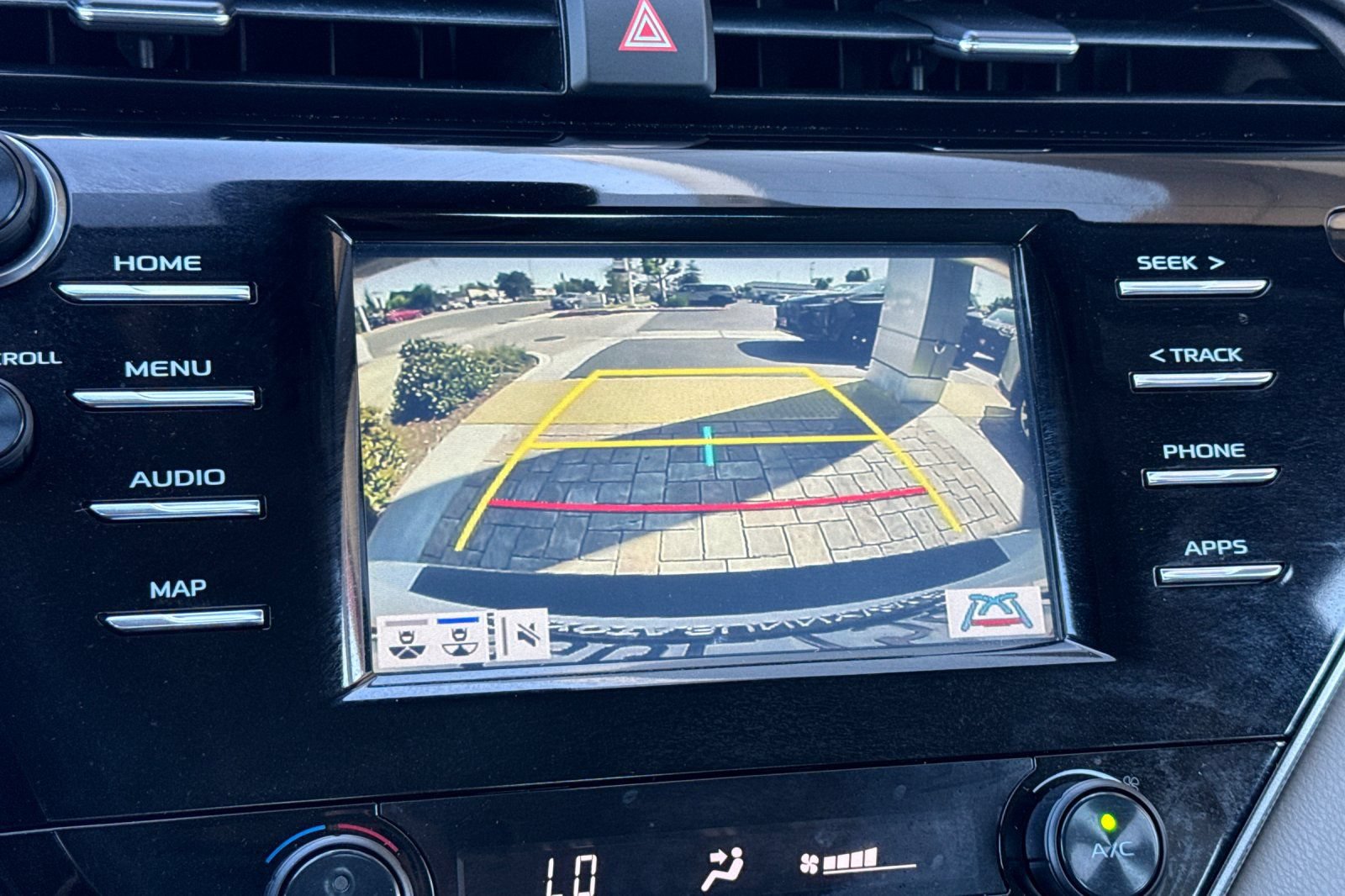 Certified 2019 Toyota Camry SE w/ Convenience Package FWD image 23
