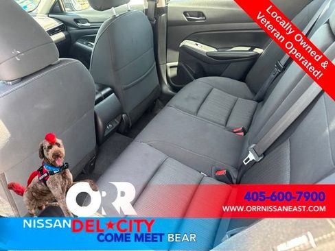 Used 2025 Nissan Altima 2.5 SV FWD image 10