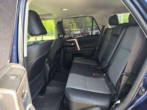 Used 2024 Toyota 4Runner SR5 Premium w/ Moonroof Package image 10