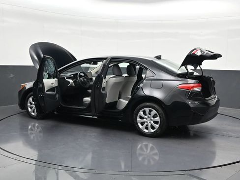 Used 2025 Toyota Corolla LE w/ Convenience Package FWD image 37
