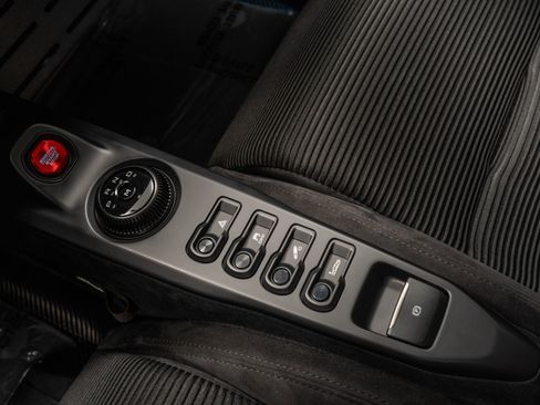 Used 2020 Ford GT image 29