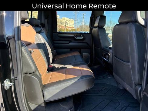 Used 2025 Chevrolet Silverado 3500 High Country w/ High Country Premium Package AWD/4WD image 22