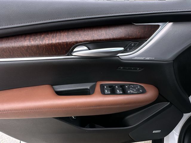 Used 2023 Cadillac XT5 Premium Luxury w/ Technology Package FWD image 21